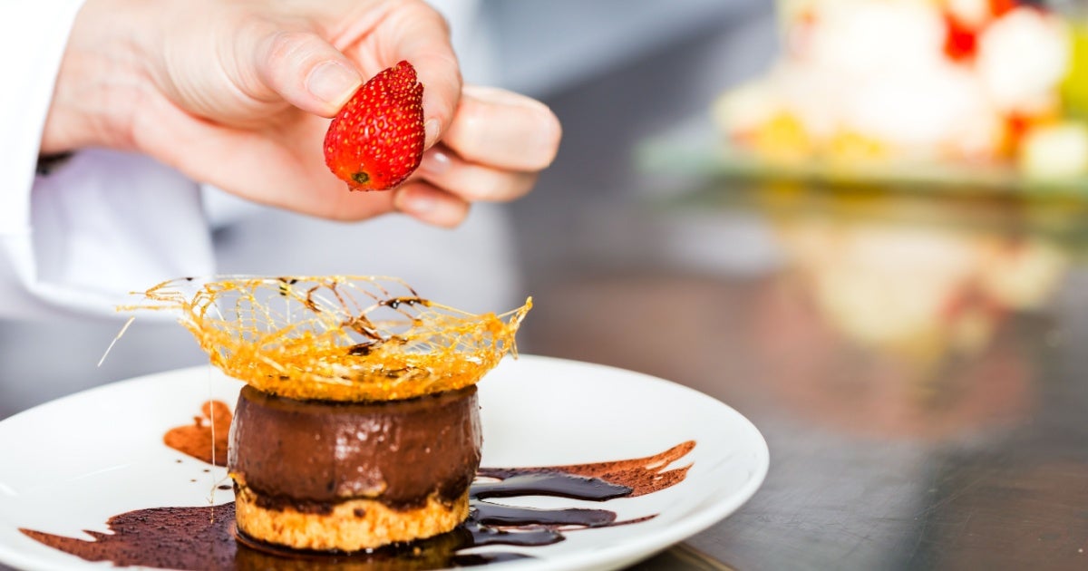 Tips Sukses Membuat Hidangan Penutup Favorit Pelanggan