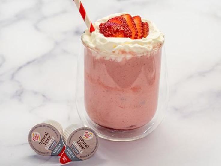 Strawberries ‘n Crème Frappe